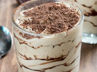 Lengvi tiramisu putėsiai